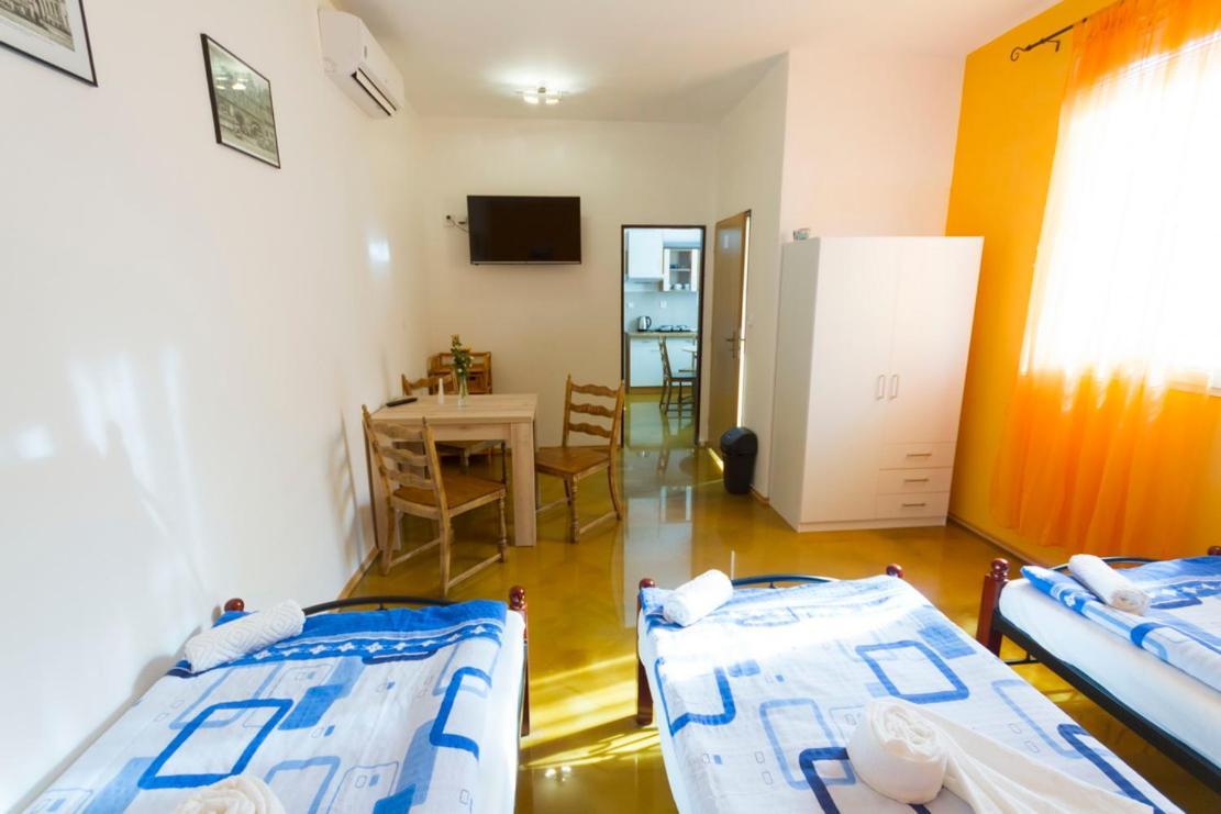 Apartmany Bowling Frydlant Ngoại thất bức ảnh